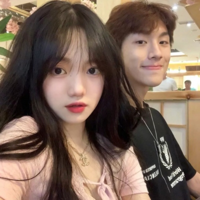 微信情侣头像双人超甜真人一男一女 12组甜系真人情头上新啦