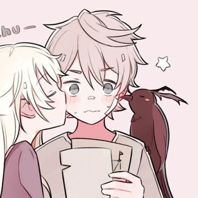 甜到害羞！女生亲男生脸颊的动漫情侣头像（2张）