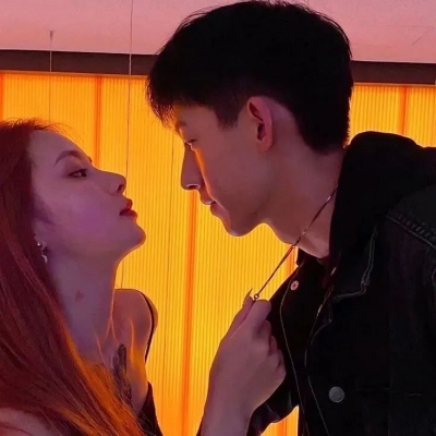 有格调带心意的情侣头像合集（16张）