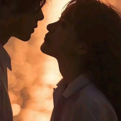 16张氛围感拉满的真人情侣头像