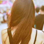 48张氛围感拉满！精选女生背影唯美QQ头像合集