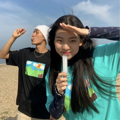 18组超甜真人情侣头像 左右配对直接用