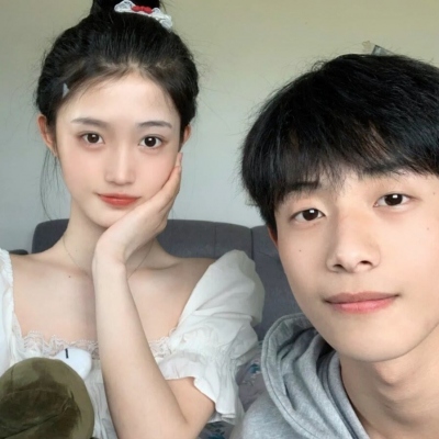 珍藏版稀有好看真人情头合集 12张优质情侣头像分享