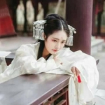 17张高清好看的古风女生QQ头像合集