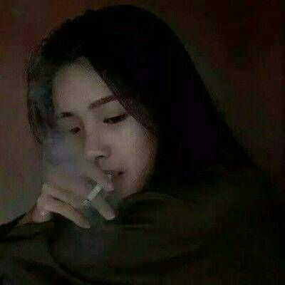 女生超拽头像合集 17张高清洒脱个性的女生头像