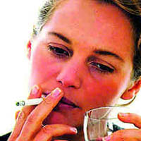 女生抽烟喝酒颓废风格头像合集 共21张