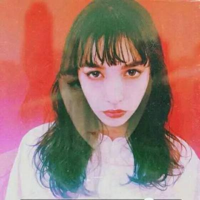 19张高清欧美女生霸气拽头像 好看又有范儿