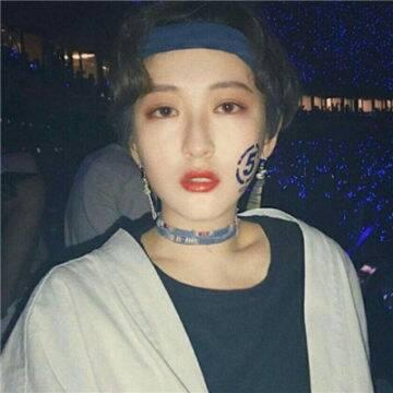 12张高清霸气超拽女生QQ头像 酷感拉满直接拿捏