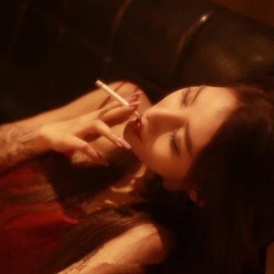 24张高清气质优雅女生头像 适配微信使用的氛围感头像合集