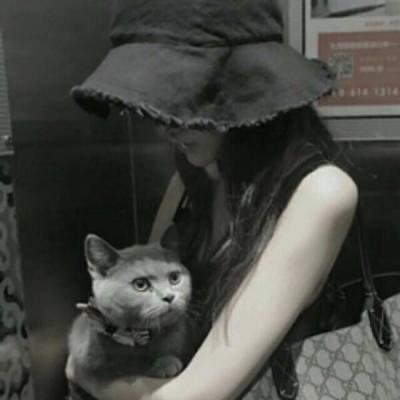 26张高冷霸气黑白女生头像 氛围感拉满的黑白女头合集