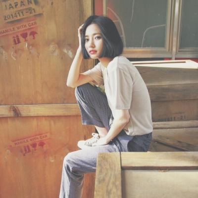 26张高清清新风！女生短发侧脸头像合集