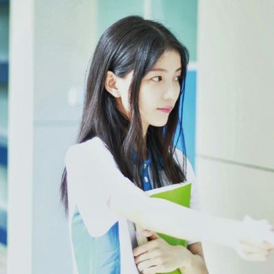 35张高清简约气质女生QQ头像 直接拿去用