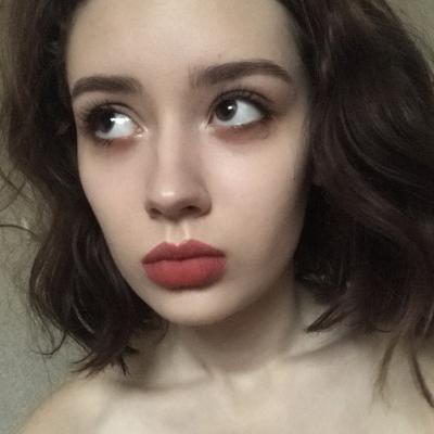 12张高清好看的个性欧美少女头像合集