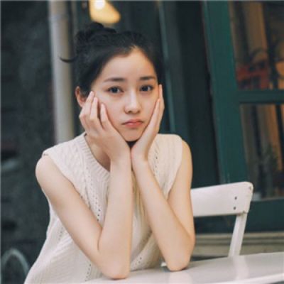 24张简约又温柔的女生头像合集