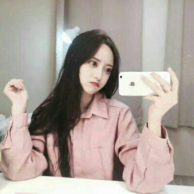 22张简约气质款女生微信头像 高清无水印直接用