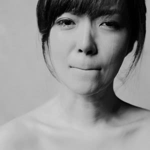 15张高清唯美伤感流泪女生头像合集