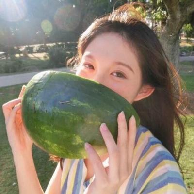 32张高清小清新女生头像合集 氛围感拉满