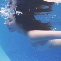 28张好看的非主流女生颓废伤感头像合集