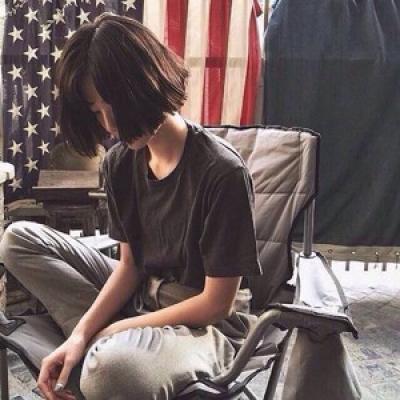 26张高清清新风！女生短发侧脸头像合集