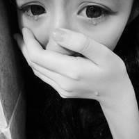 22张超有氛围感的伤心美女头像 哭到让人心疼的女生头像合集