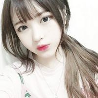 16张淡雅红唇女生QQ头像 氛围感拉满