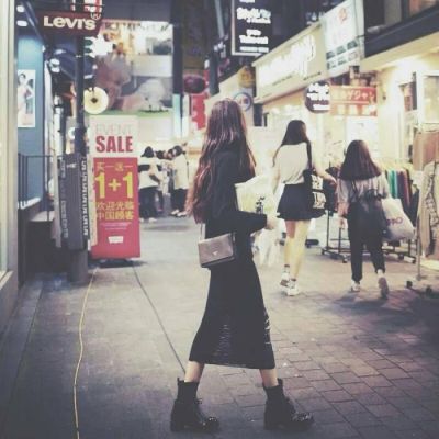 微信头像背影女生气质清新款 22张合集