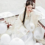 17张高清好看的真人古风女生头像