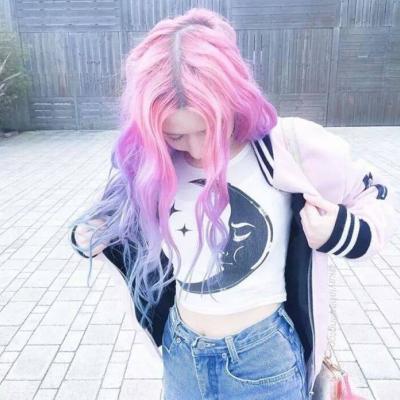 33张高清欧美原宿风女生头像 好看又有格调