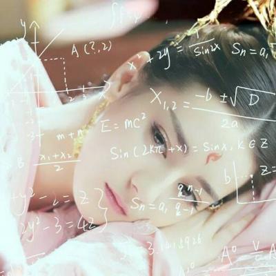 迪丽热巴数学公式头像来啦 9张带公式的迪丽热巴高清大图
