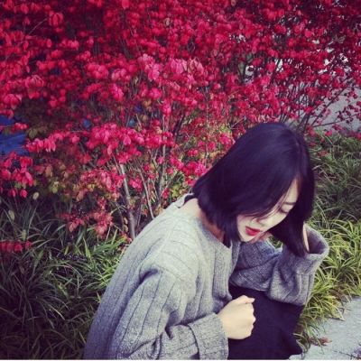 25张清新素雅短发女生头像 高清小清新风格