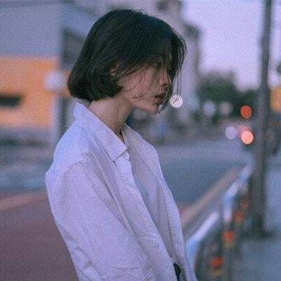 13张高清伤感侧脸女生QQ头像 氛围感拉满