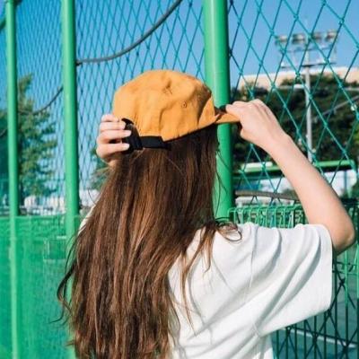 29张高清长发女生背影头像 适合当微信头像的氛围感背影图