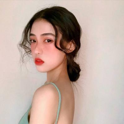 35张高清个性女生微信头像 好看的小姐姐头像合集