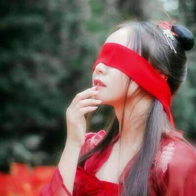 14张高清红衣霸气古风女生真人头像合集