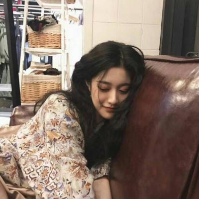 35张带感的伤感颓废女生头像合集