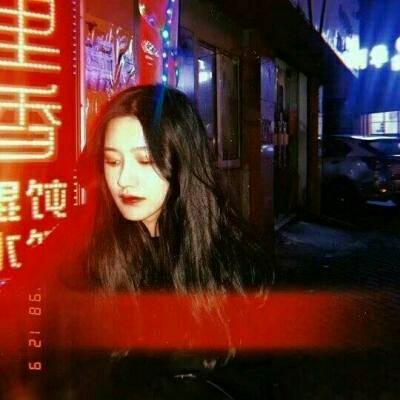 21张氛围感拉满！成熟女生忧郁眼神头像合集