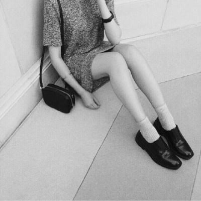 24张高清黑白女生部位头像合集