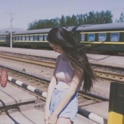 21张氛围感拉满的失落女生伤感意境头像