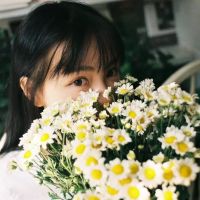 女生手捧花清新头像合集 共18张