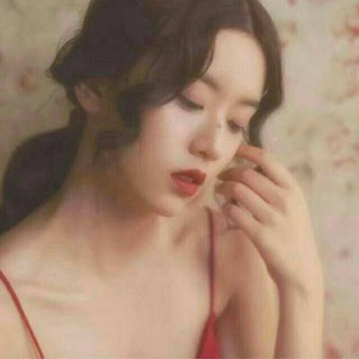 13张高清可爱时尚女生QQ头像，氛围感拉满