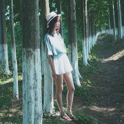 21张高清简约气质森系女生头像 氛围感拉满