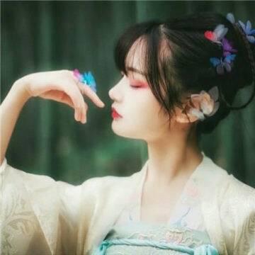 17张高清好看的古风女生QQ头像合集