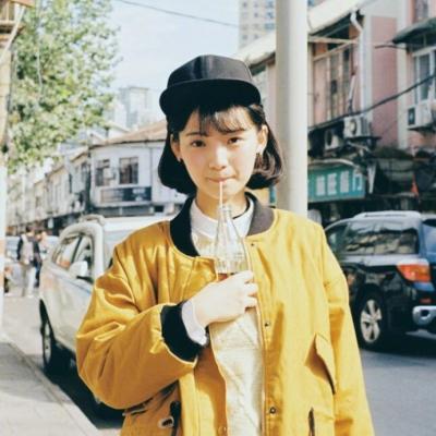 21张高清女生唯美时尚头像 氛围感拉满