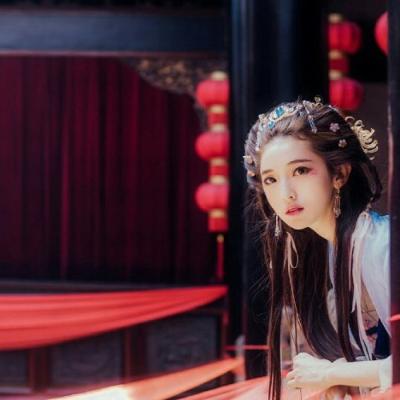 23张高清好看的女生古风微信头像，氛围感拉满