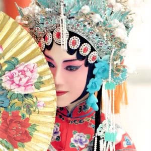 40张高清唯美女生戏子微信头像 古风头像合集