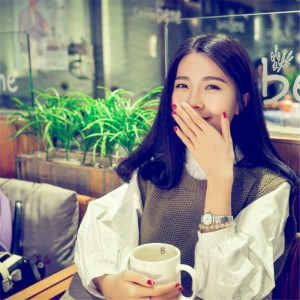 女生喝咖啡头像合集！52张高清唯美款直接存