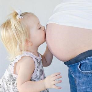 孕妇头像合集！19张高清唯美大肚子微信头像照
