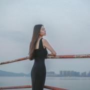 氛围感拉满！女生海边意境头像来啦