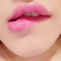 两款超撩人的咬唇女生头像合集