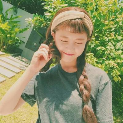 13张高清文艺森女头像合集 氛围感拉满